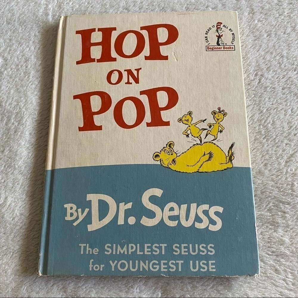 𝅺VINTAGE Hop on Pop By Dr Seuss 1963 Hardcover​​​​​